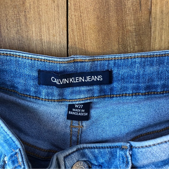 Calvin Klein Jeans High Rise Medium Wash Denim Blue Shorts - Picture 5 of 8